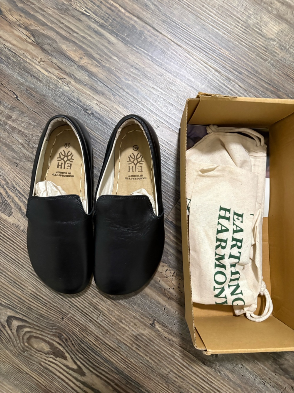 Earthing Harmony Women’s Leather Shoes $110.00 Size 7 New Never Worn - Picture 2 of 9